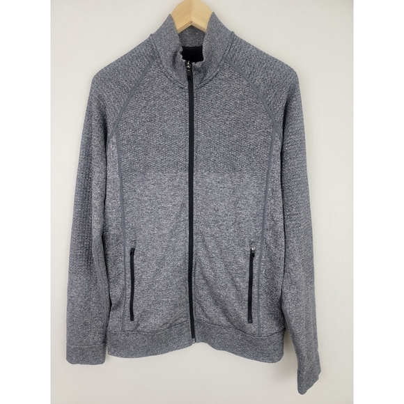Lululemon m Engineered warmth jacket. - Picture 3 of 10
